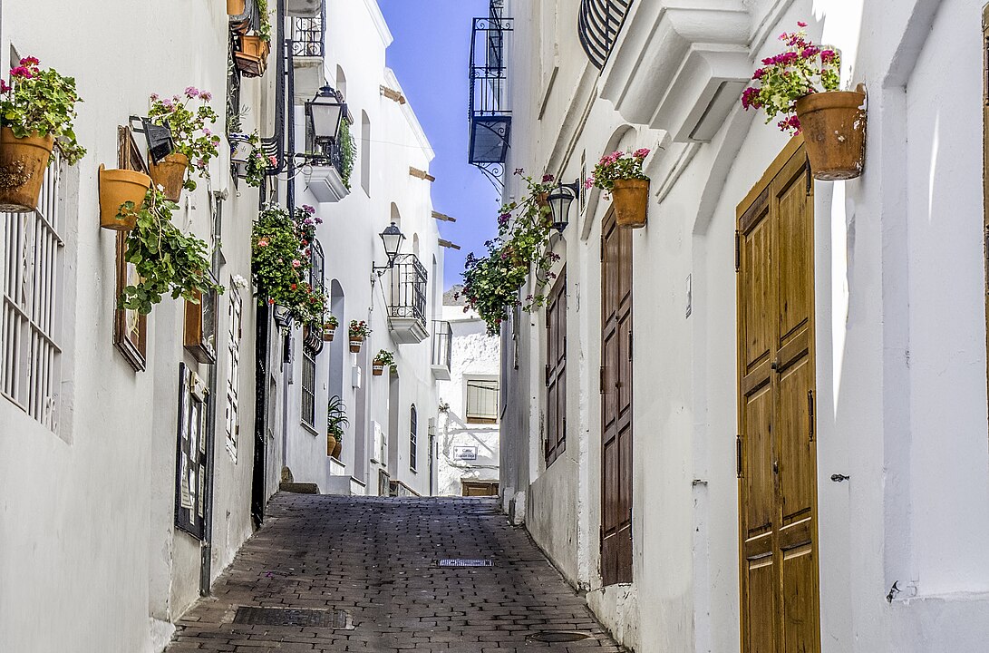 Mojácar, le sue case imbiancate e le sue strade strette le hanno valso il riconoscimento come uno dei borghi più belli di Spagna
