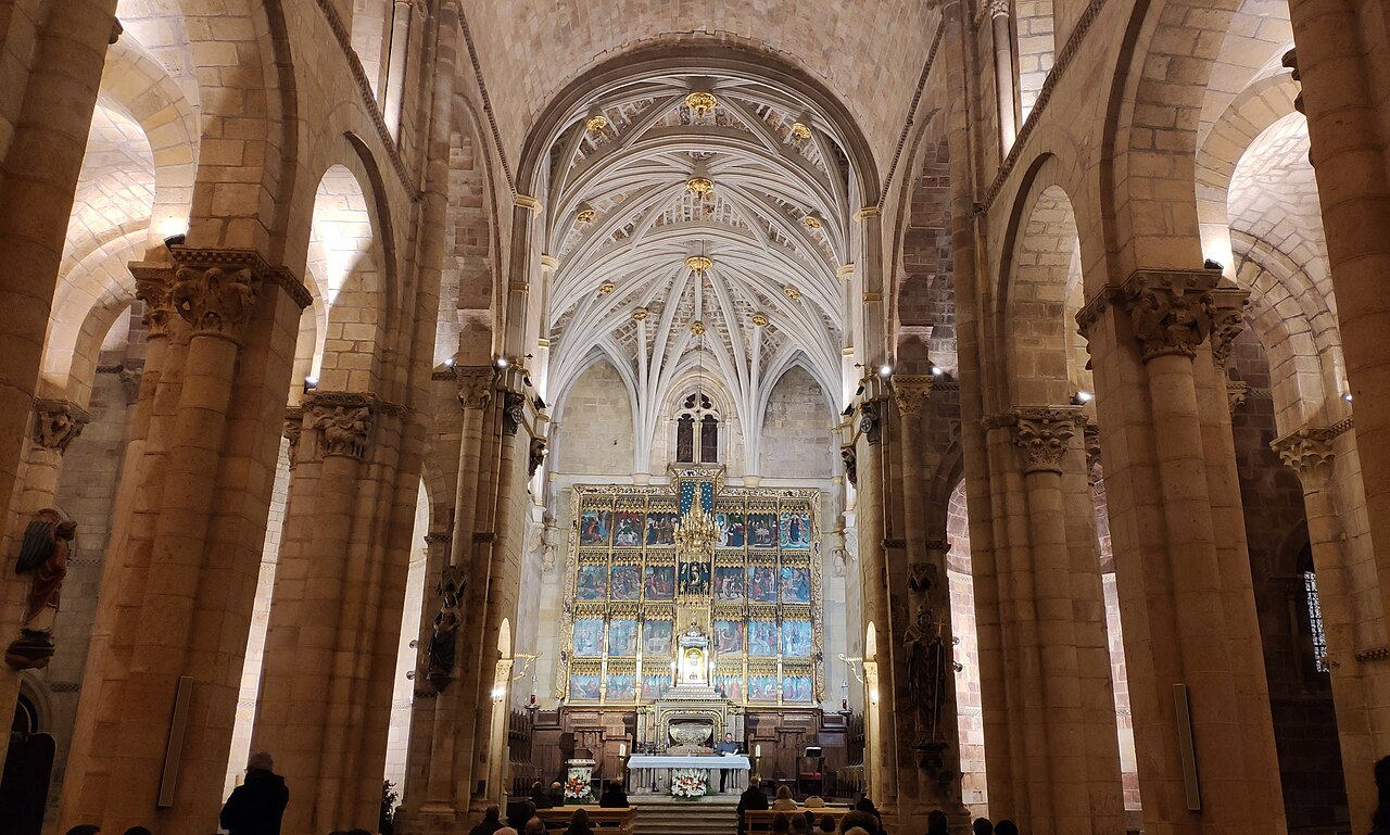 Real Collegiata di San Isidoro, la «Cappella Sistina del romanico»