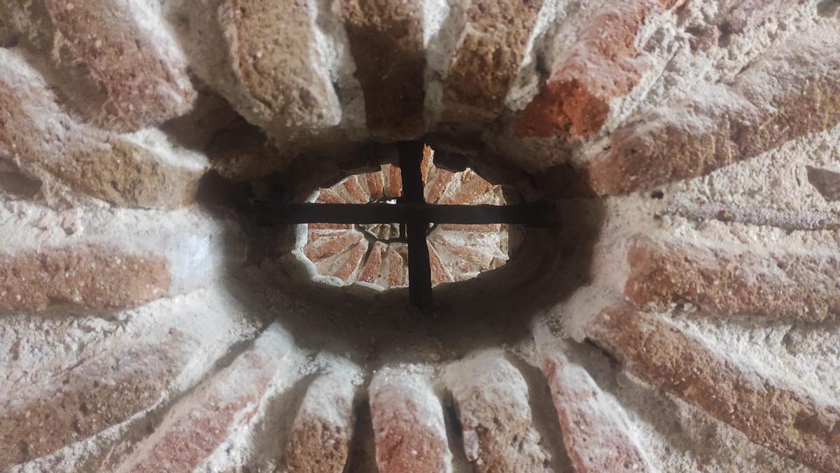 I sotterranei della Cárcel de la Corona a Lavapiés: le celle nascoste sotto il Centro Anziani Antón Martín di Madrid
